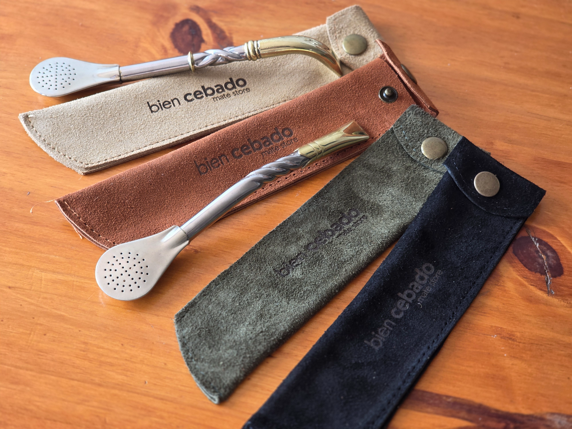 Porta bombilla cuero