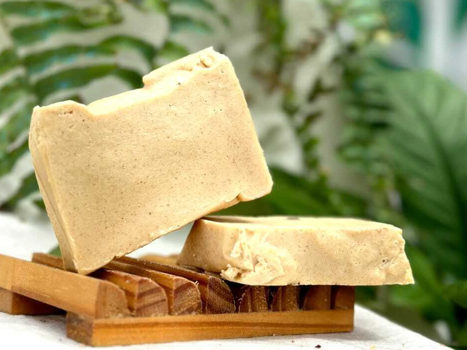 JABON CÚRCUMA Y MANZANILLA