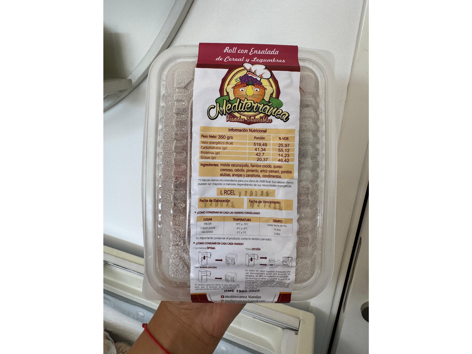 Roll con ensalada de cereales y legumbres