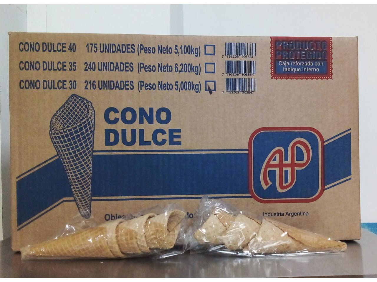 CAJA DE CONO DULCE X216