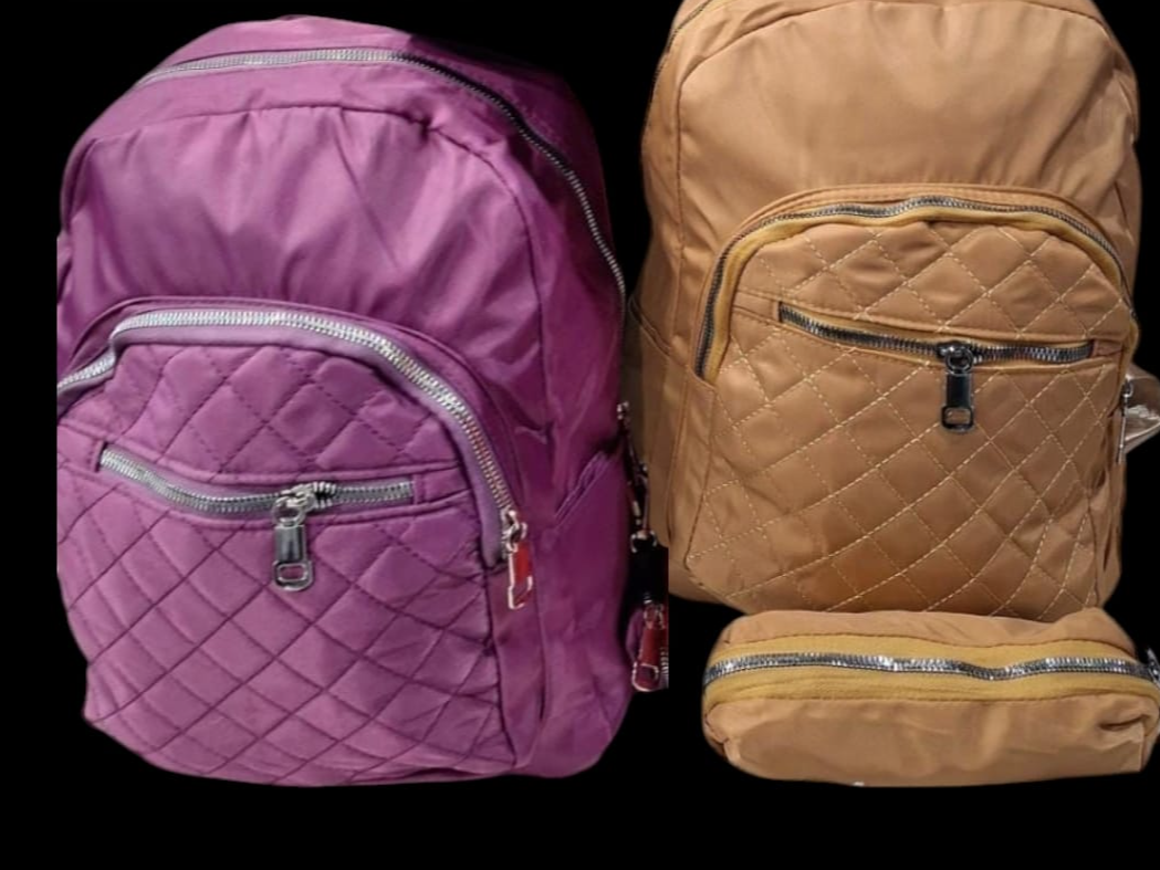 Mochila con cartuchera