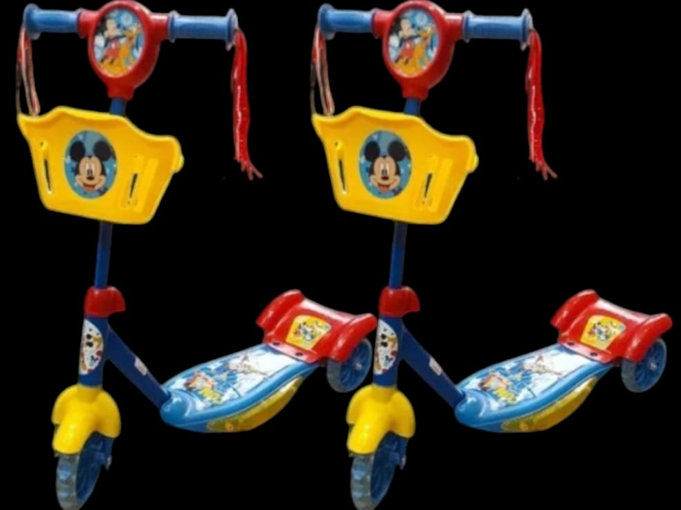 Monopatin Mickey con luz