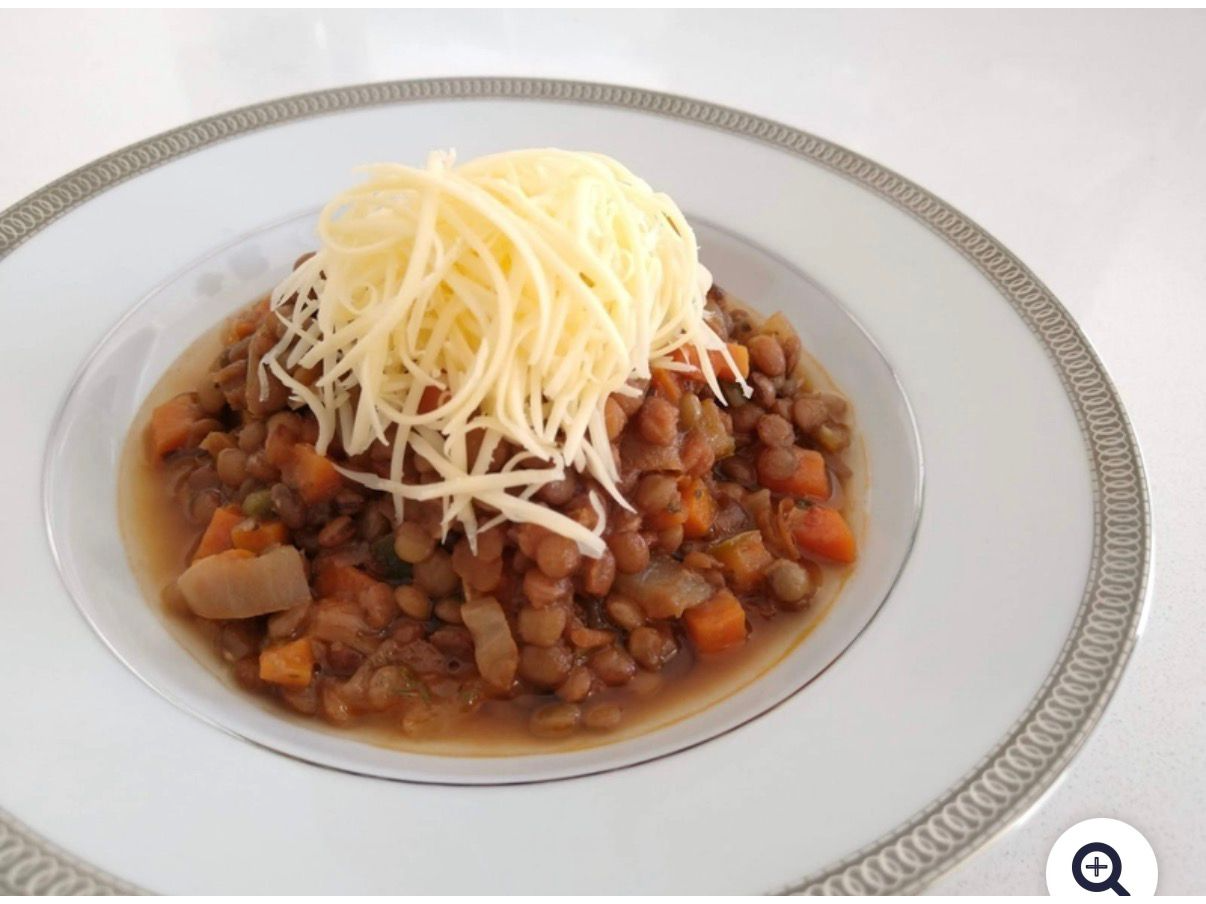 GUISO DE LENTEJAS, TERNERA Y PANCETA