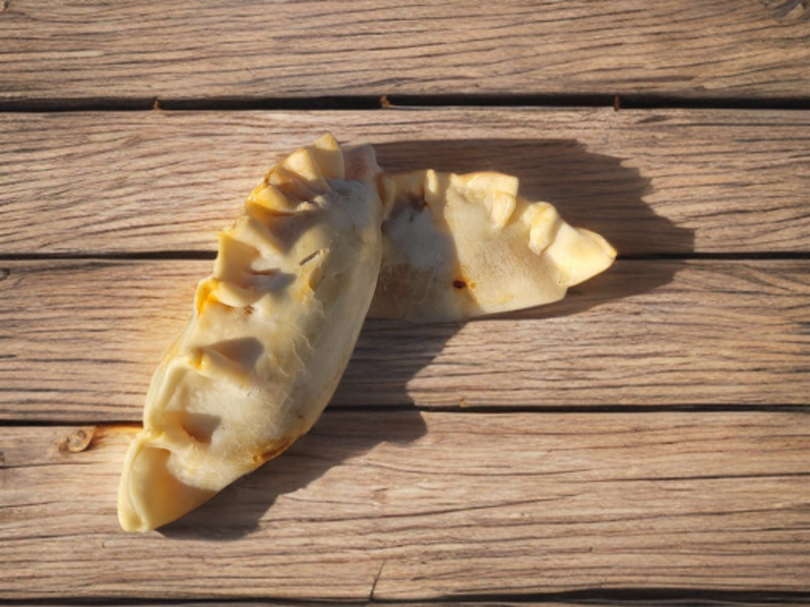 Empanada de cebolla y queso