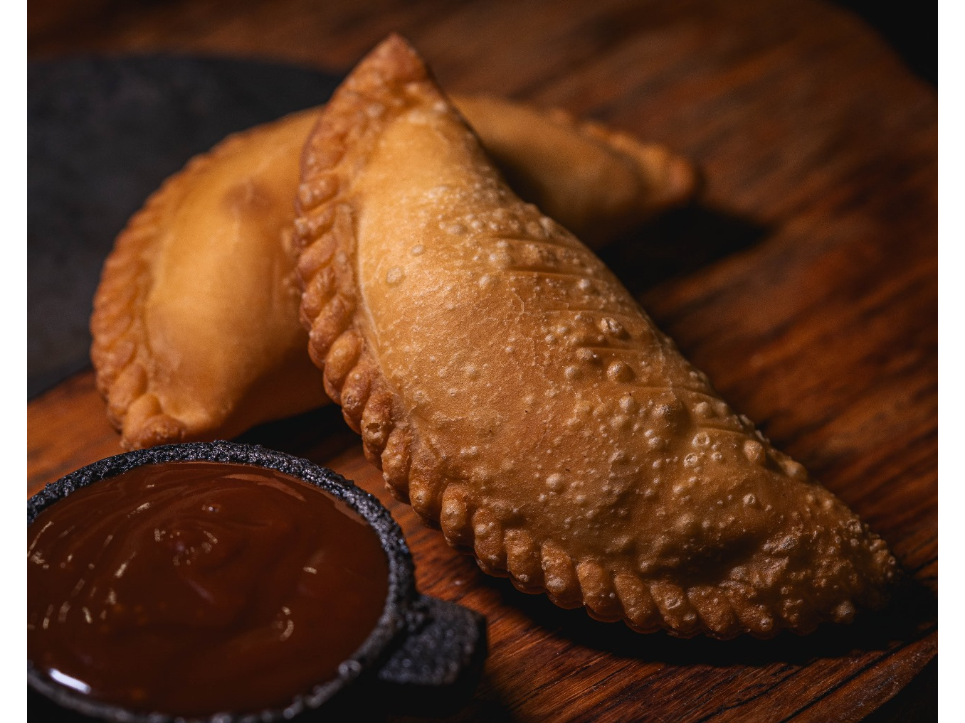 Media docena de Empanadas Souffle de Pulled Pork Ahumado + 1 Salsa A Elección
