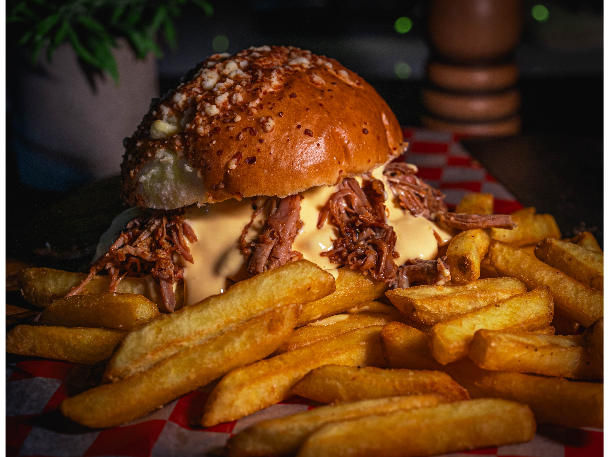 Sándwich De Pulled Pork Philly Medium Con Papas