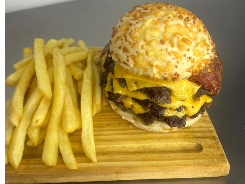 TRIPLE (incluye papas)