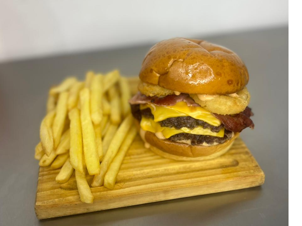 STACKER ONION (incluye papas)