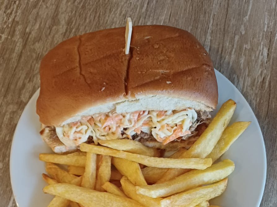 Pulled Pork brioche+lata pepsi