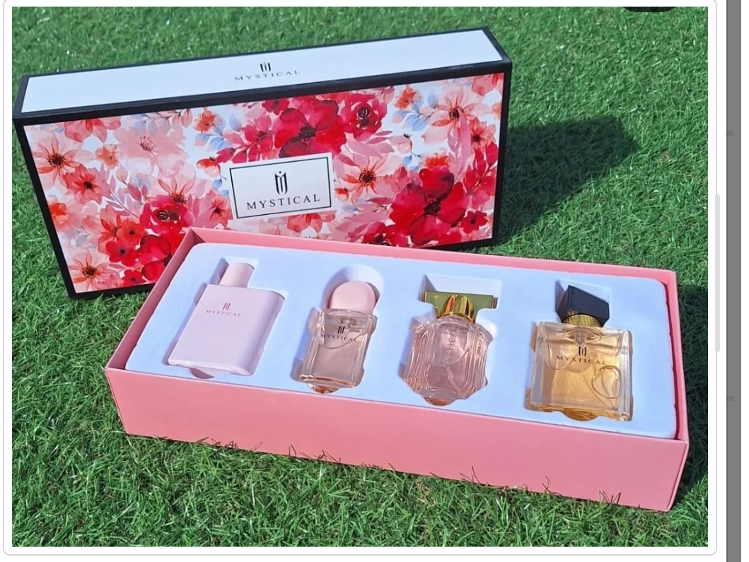 -Estuche de 4 perfumes x 30ml c/u