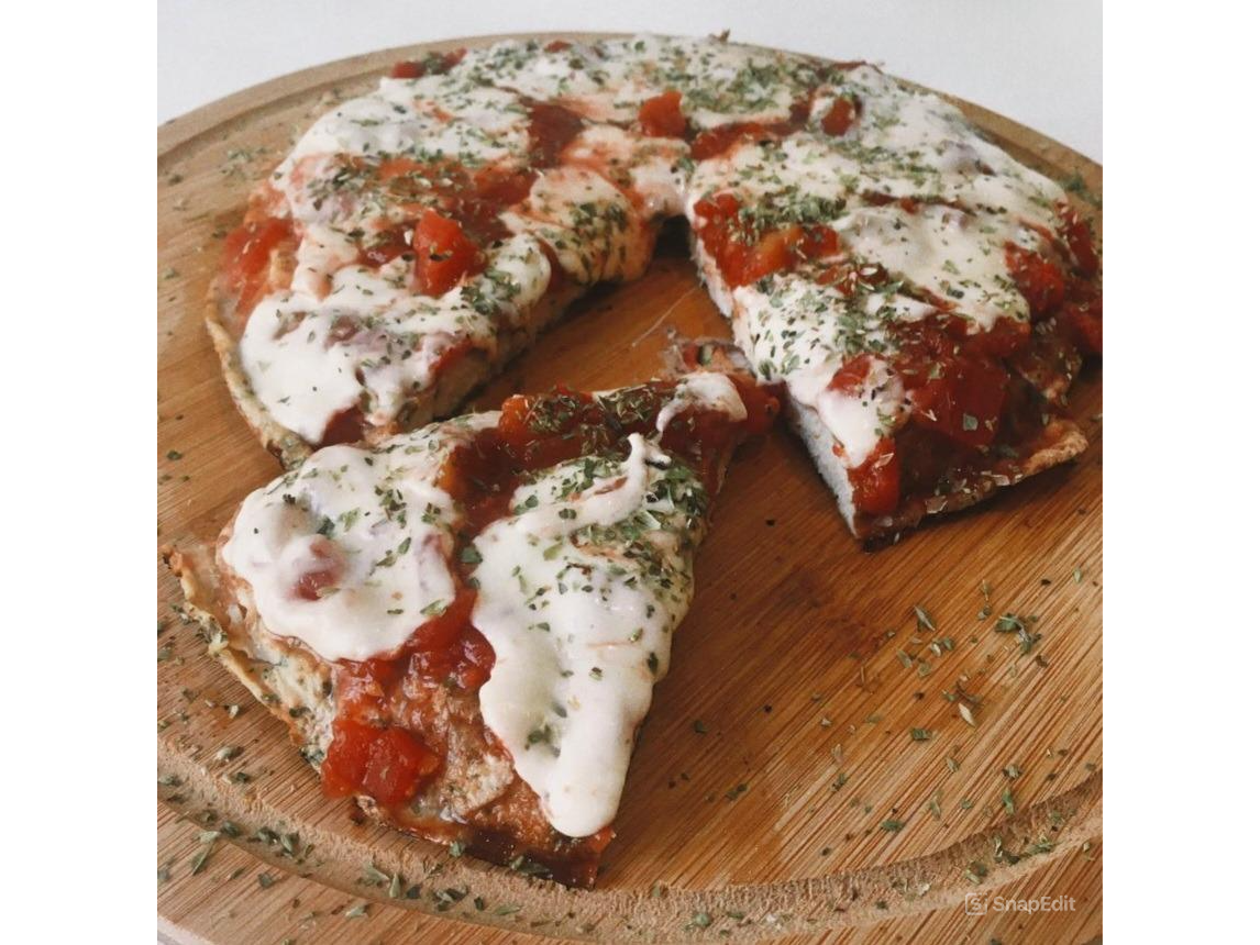 PIZZETA KETO CON BASE DE POLLO SIN TACC