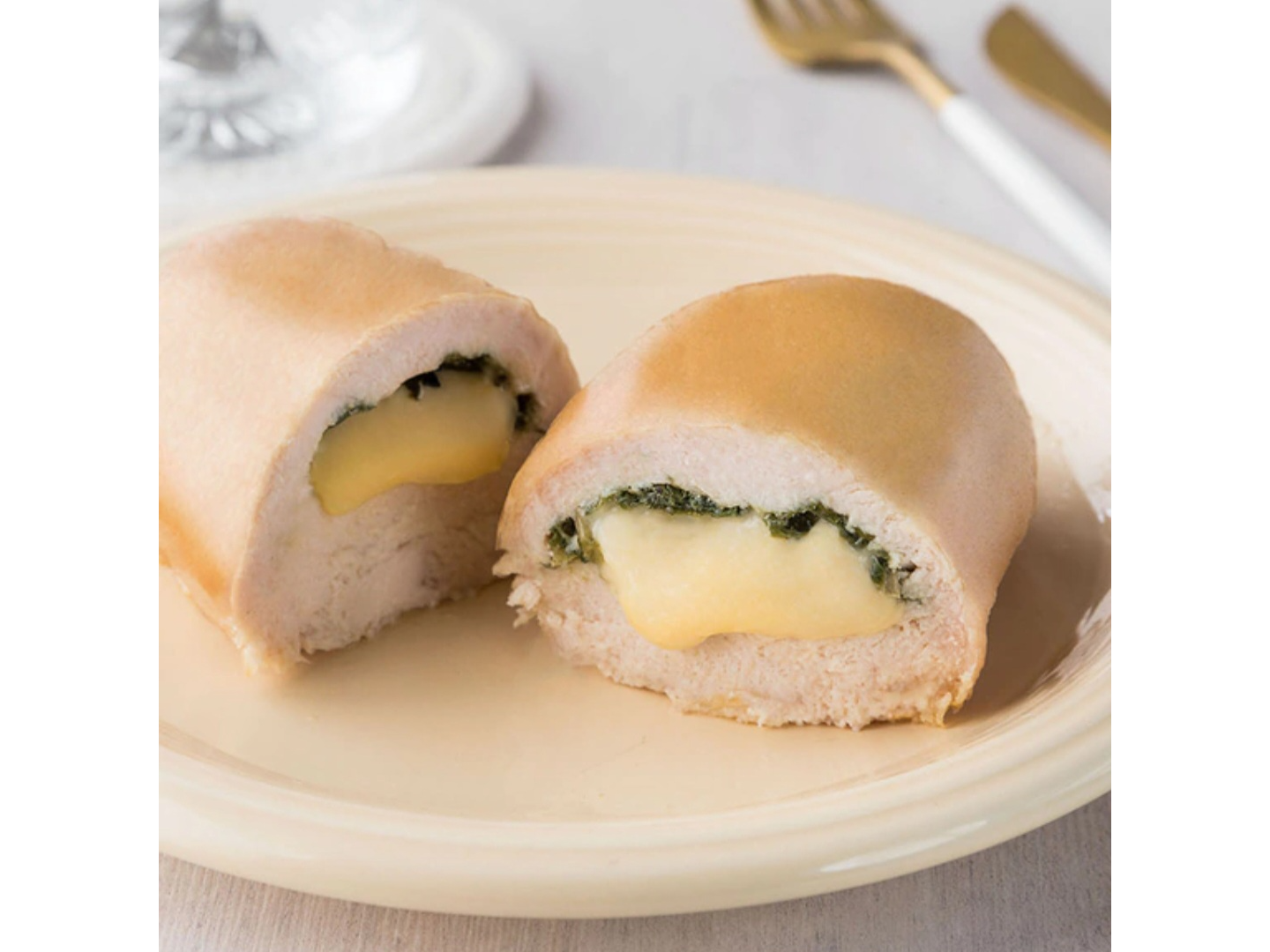 PECHUGAS DE POLLO RELLENAS KETO SIN TACC (1UN) X450GR APROX.