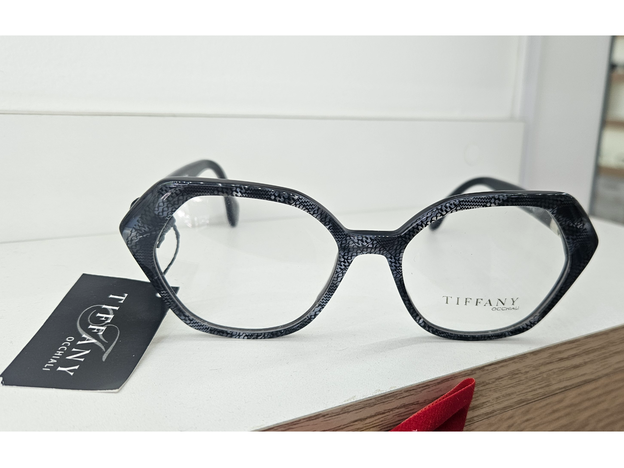 TIF 4547