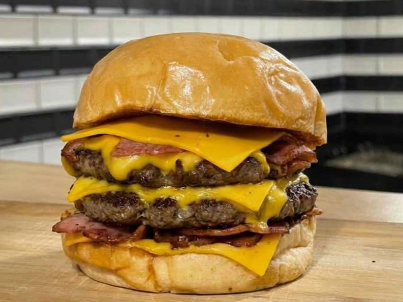 CHEESEBURGER (NUEVA)