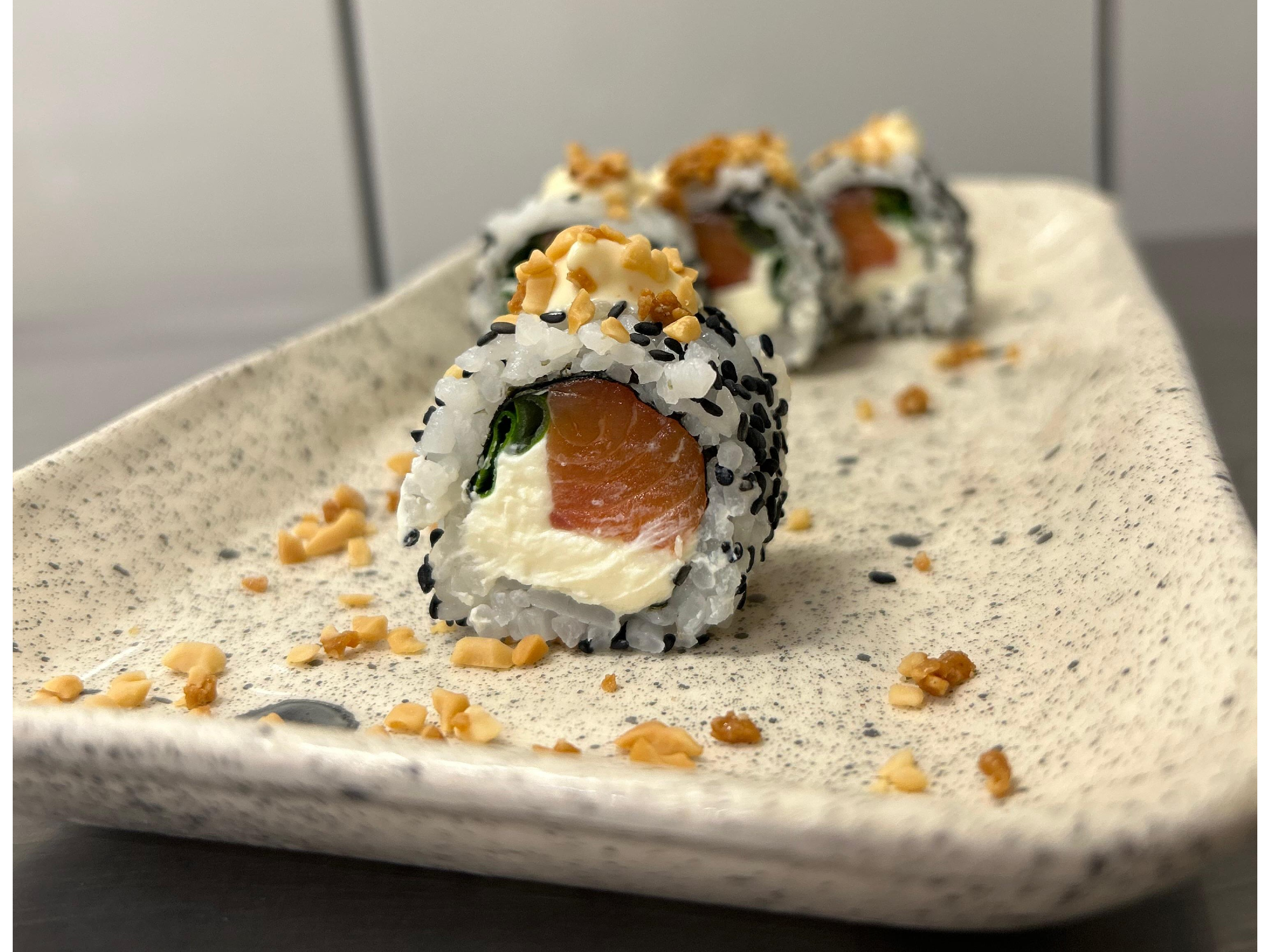 Salmon Spicy (picante):