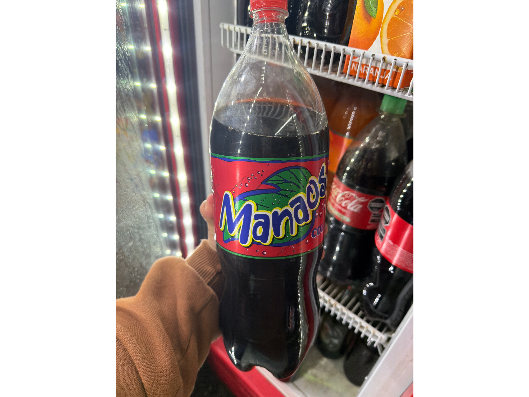 MANAOS COLA