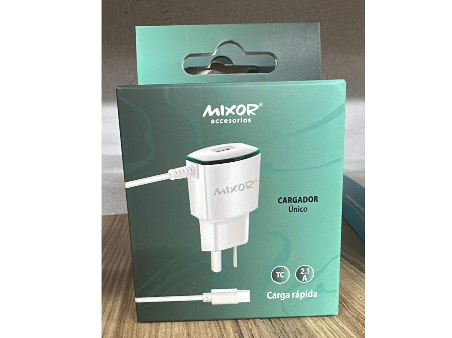 CARGADOR MIXOR CON CABLE FICHA C