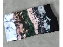 DOCENA BIKER ESTAMPADA LYCRA