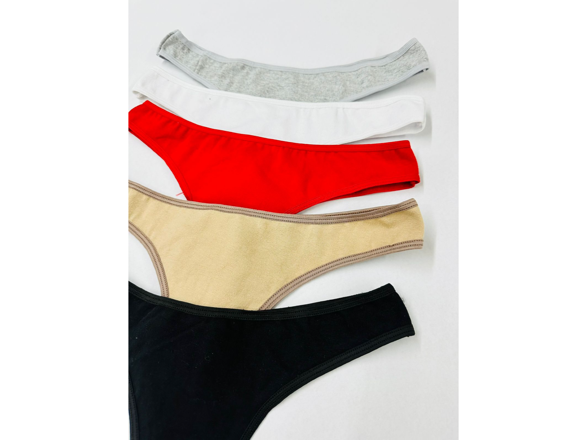 DOCENA LESS  DAMA  ODET