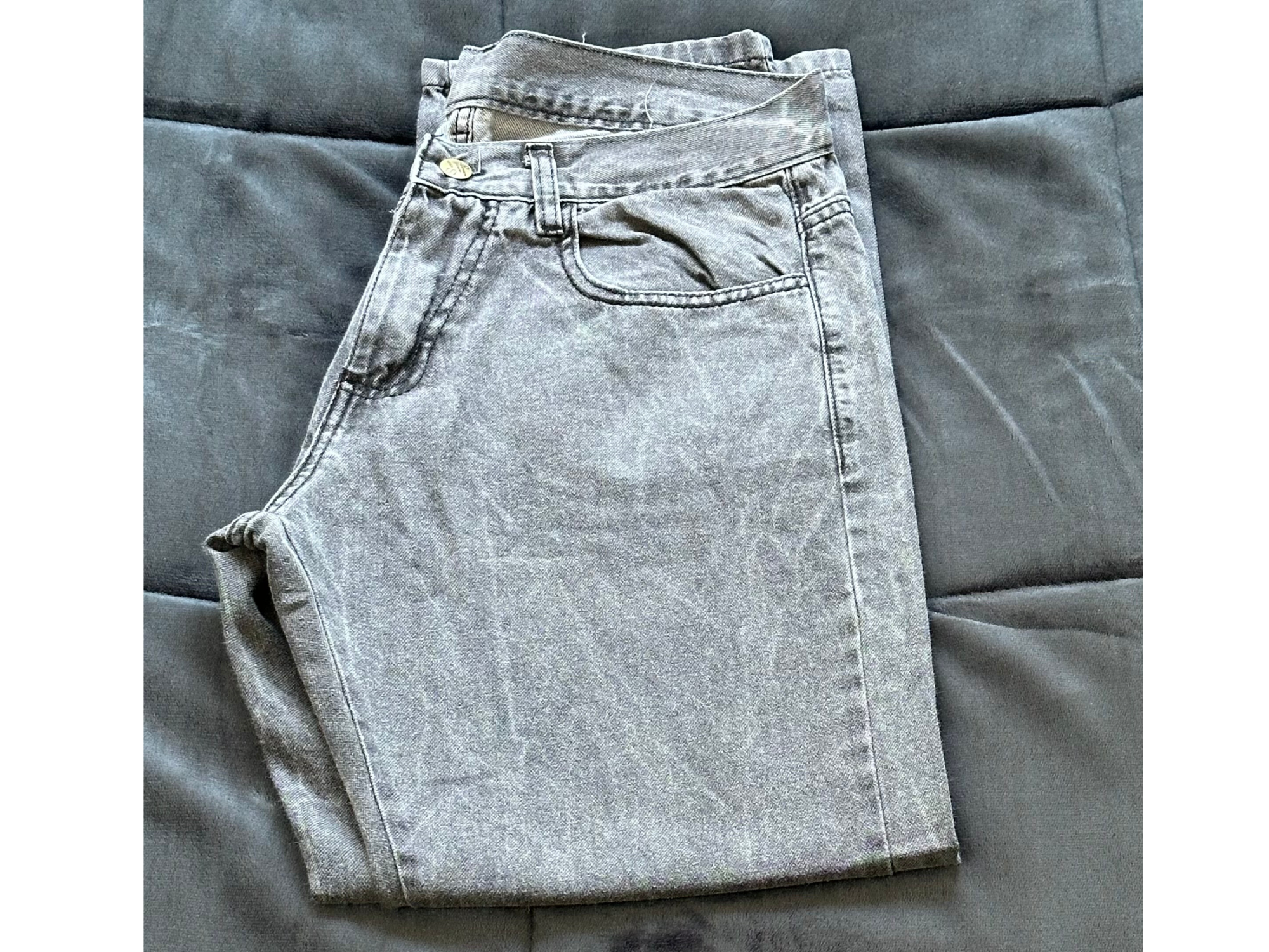 Mom Jean “Humo”