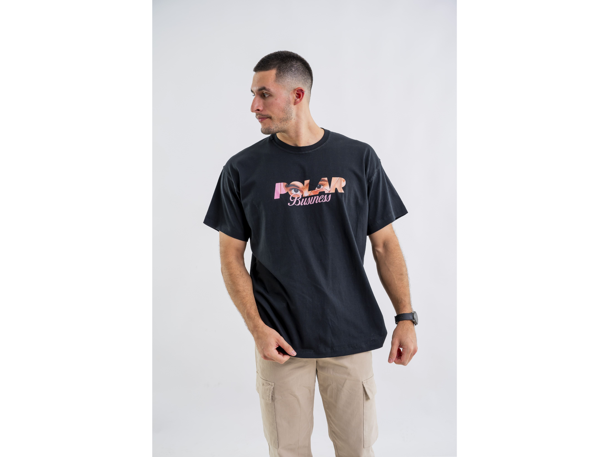 Remera Oversize Polar Business – Estilo Urbano negra