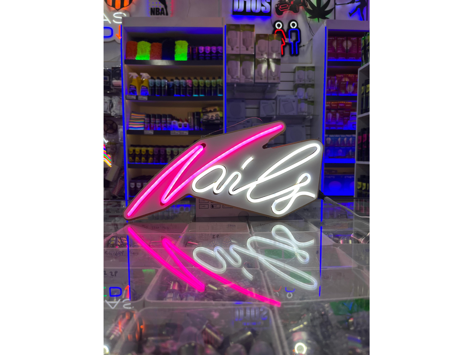 CARTEL NEON - NAILS