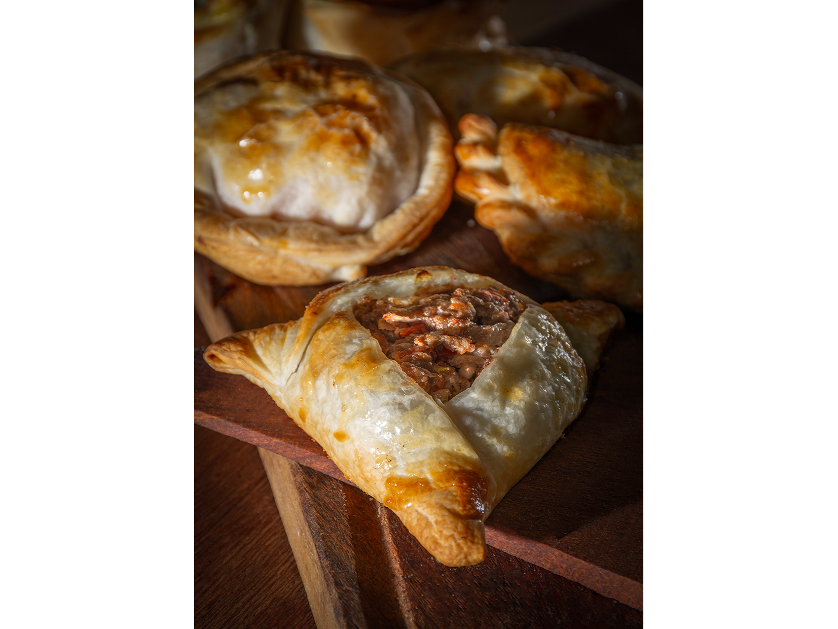 1 Docena De Empanadas + Seven Up 1.5lt