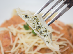 Ravioles de Ricota y Espinaca. porción de 12 unidades