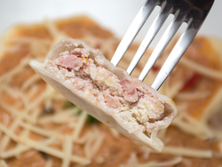 Sorrentinos de Ricota, Jamón, Mozzarella y Nueces.