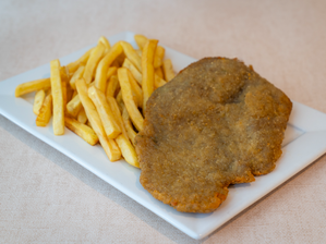 Milanesa de Carne + Guarnición de Mariachi Duarte Quiros