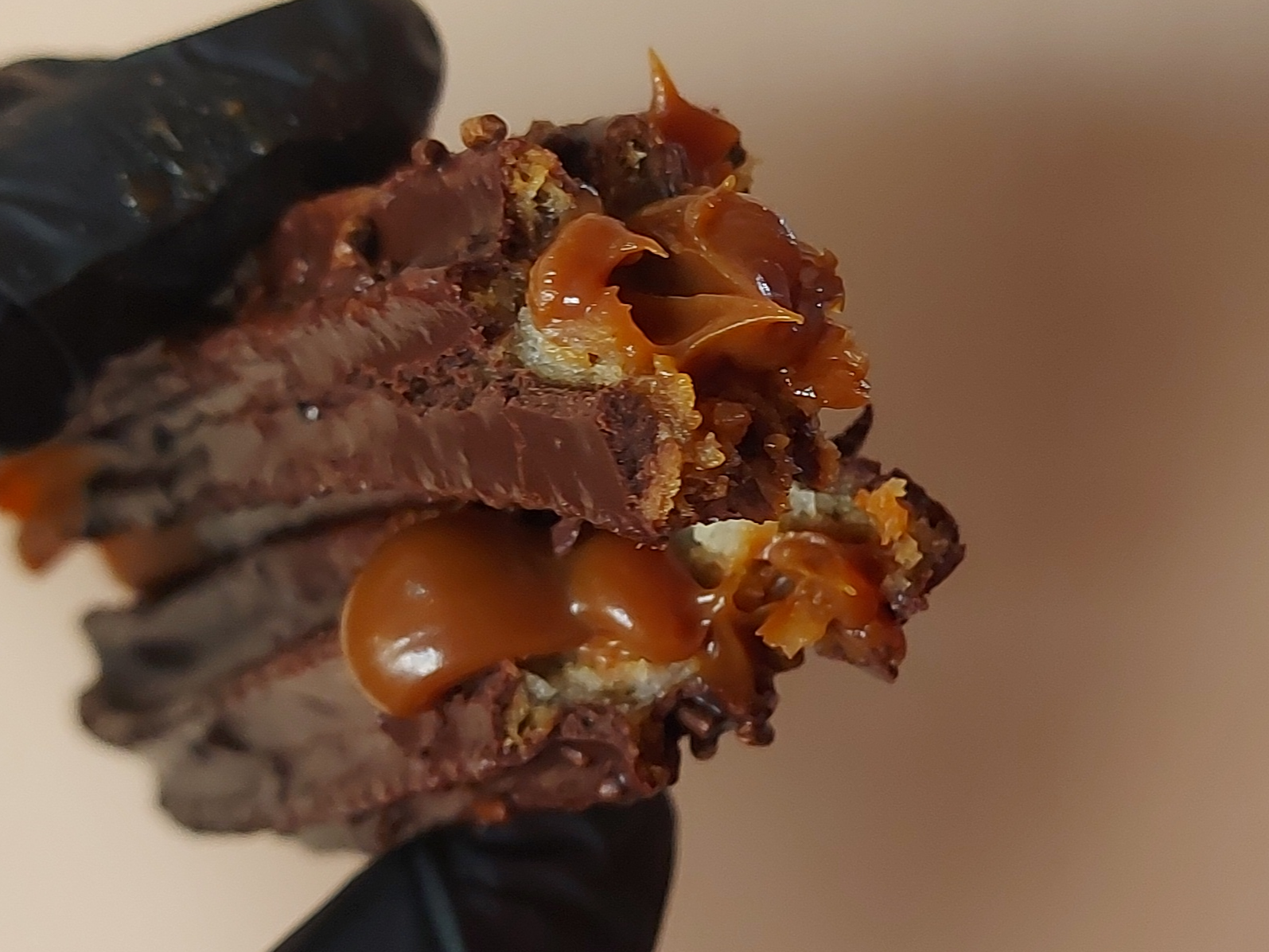 Relleno de dulce de leche Bañado en chocolate por Unidad