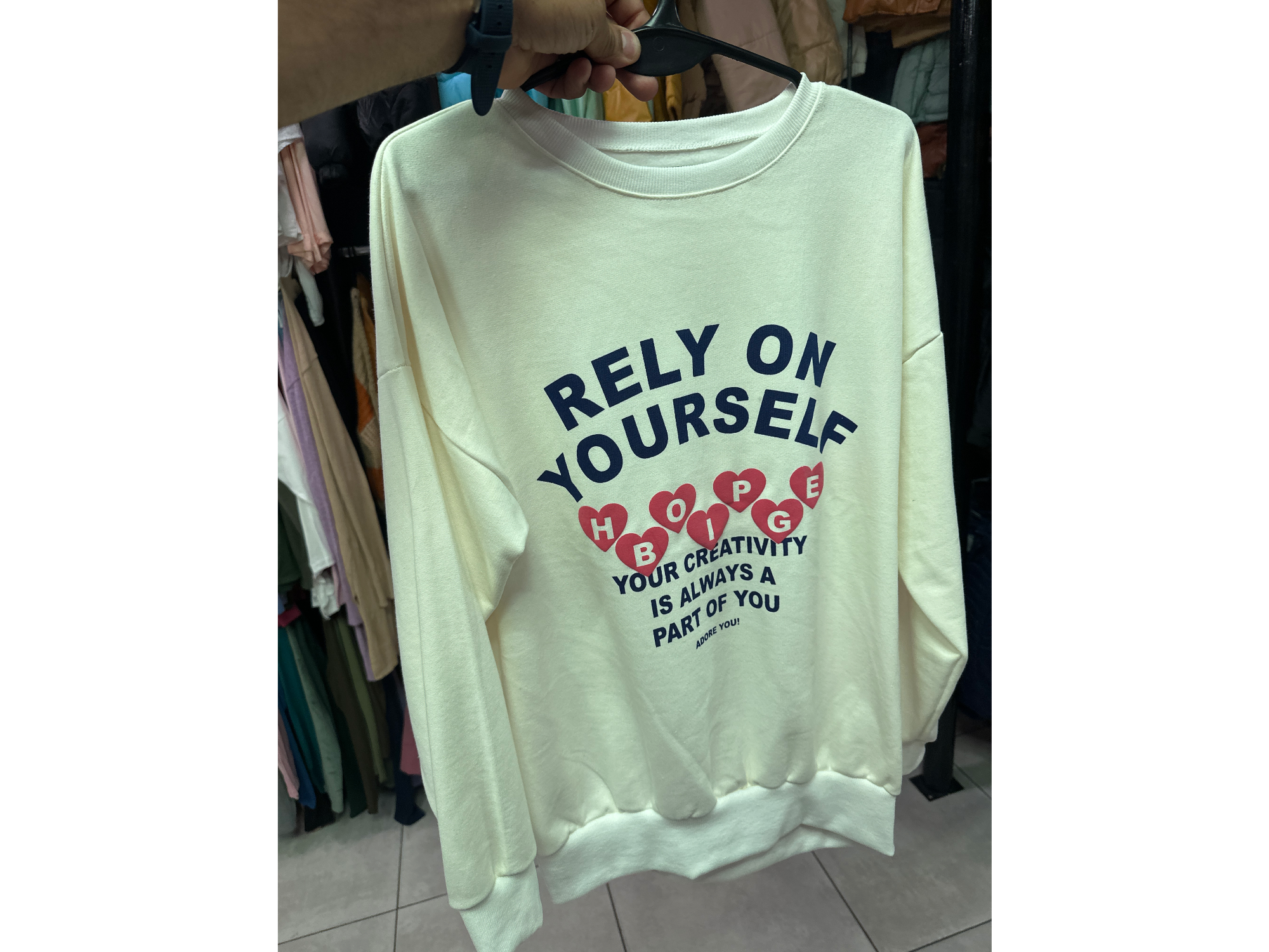 Pack x 5 buzos cuello redondo $14.000 c/u