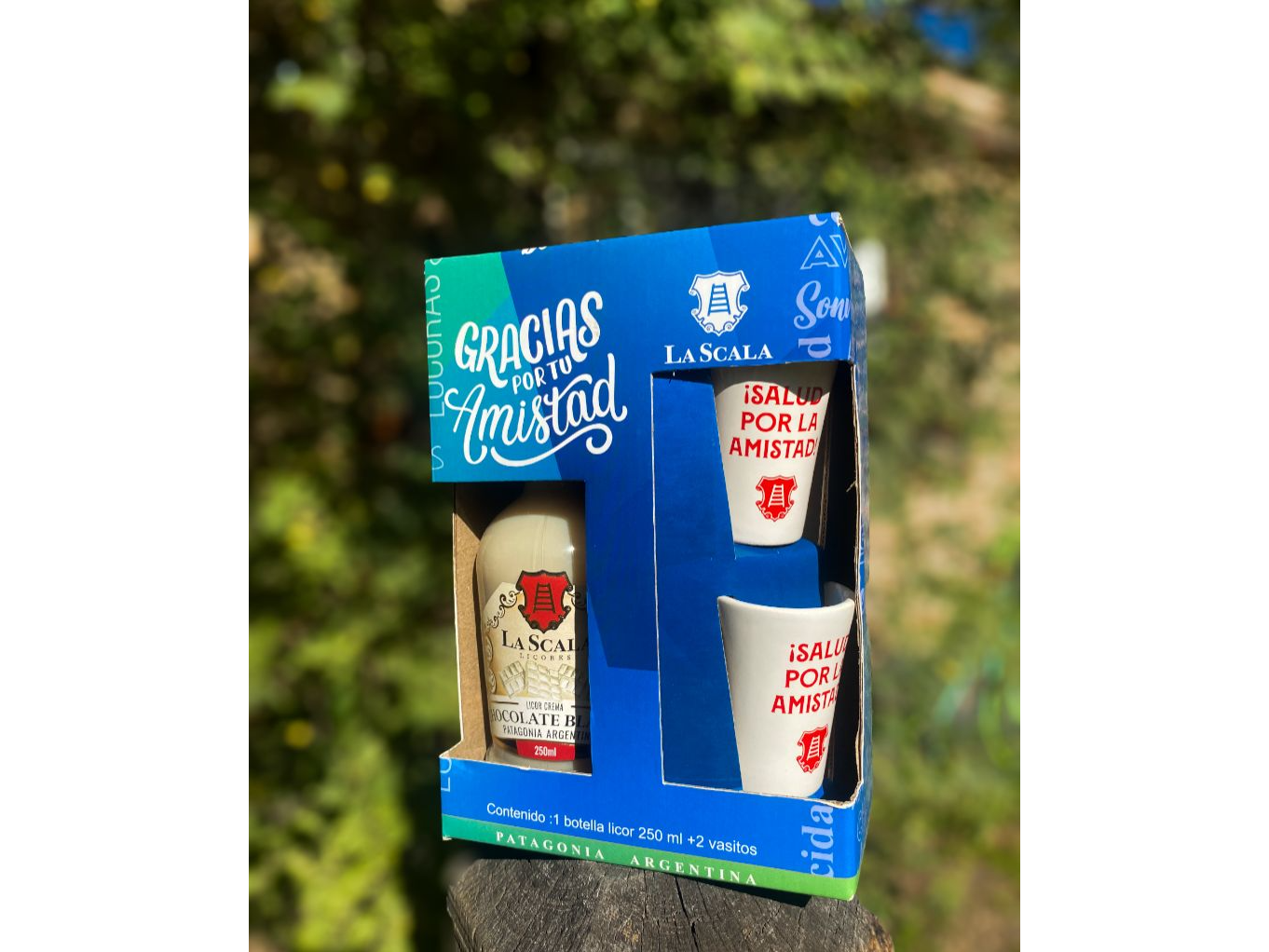 Pack Amistad 1 licor x 250 ml + 2 chupitos de cerámica