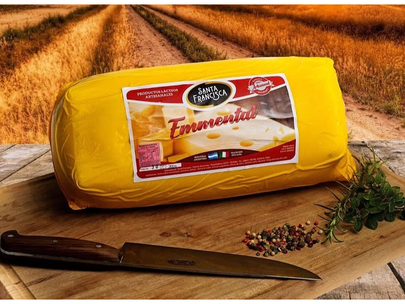 Queso Emmental barra x 4 kg aprox Santa Francisca