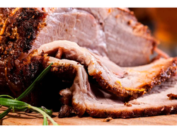 Bondiola de cerdo con guarnición con salsa agridulce