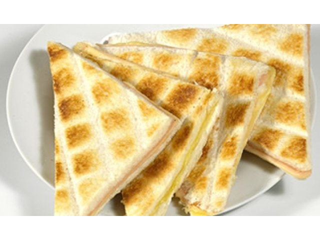 TOSTADOS JAMON Y QUESO
