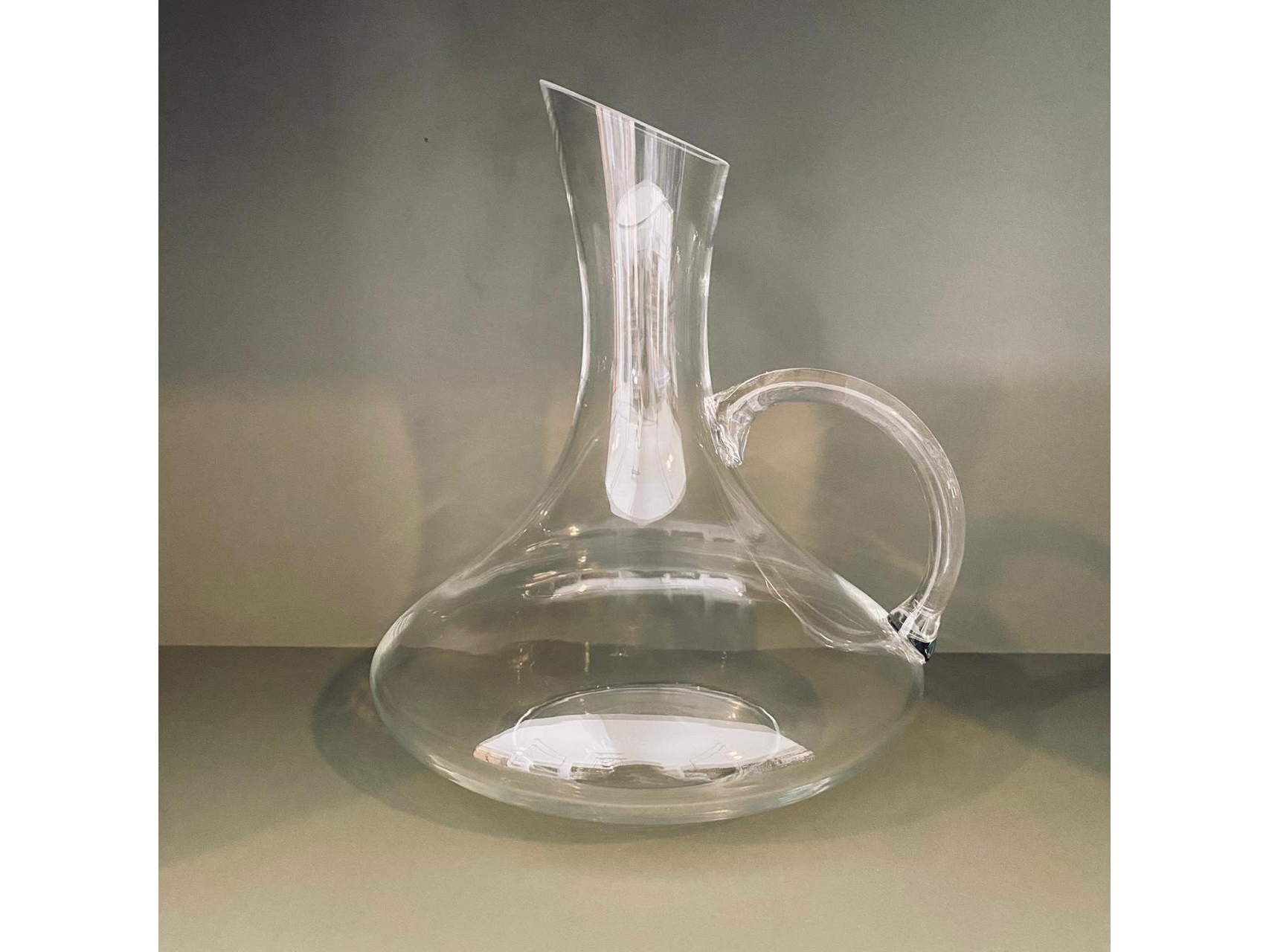 Decanter con manija 1800ml