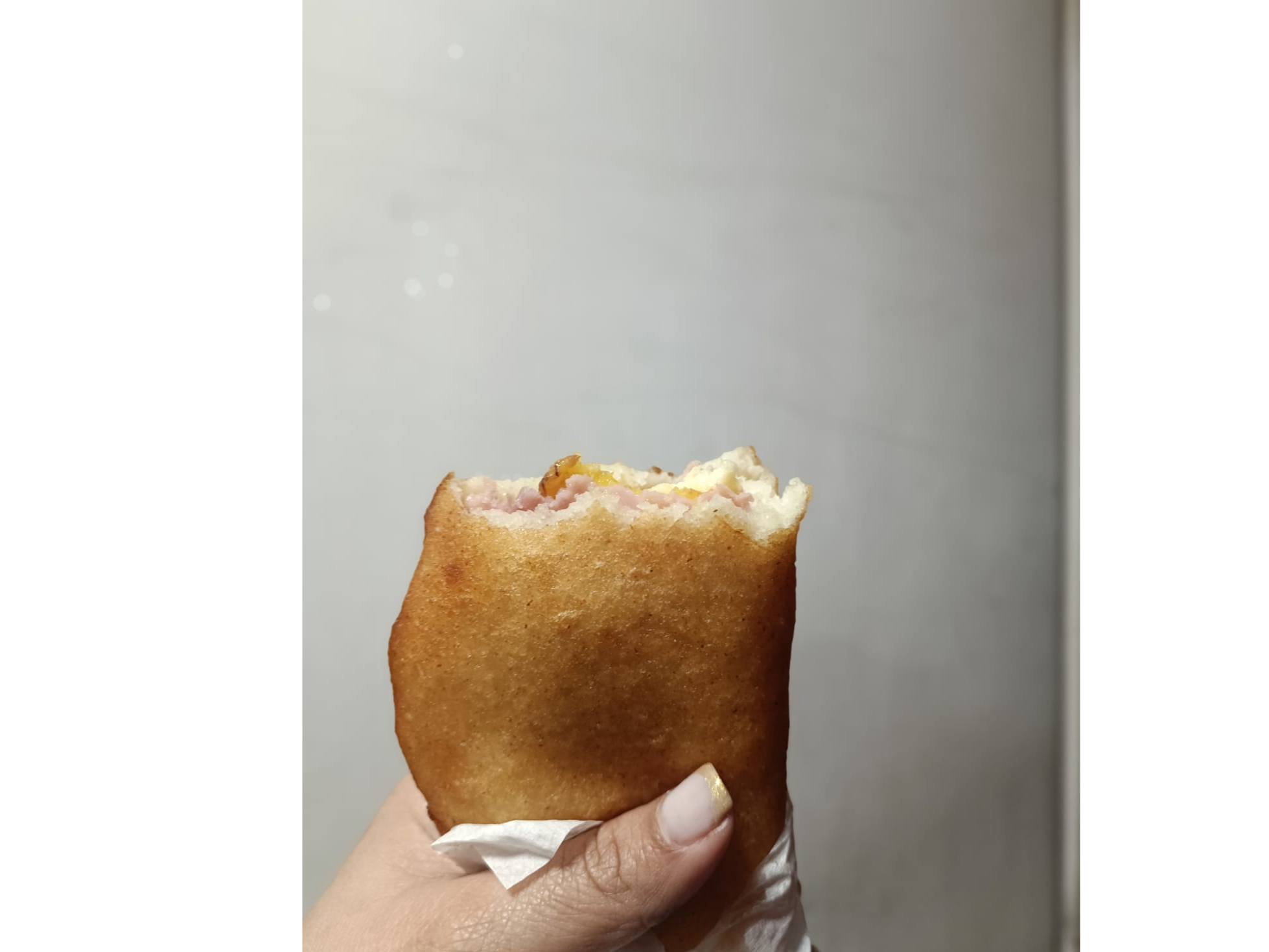 Empanada de jamon queso y platano