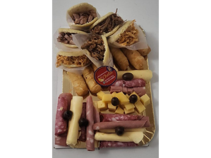 Picada Argentovenezolana de Las empanadas de chela
