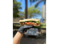 2 baguettes + 2 gaseosas 500ml