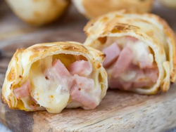 Empanada de Jamón y Queso