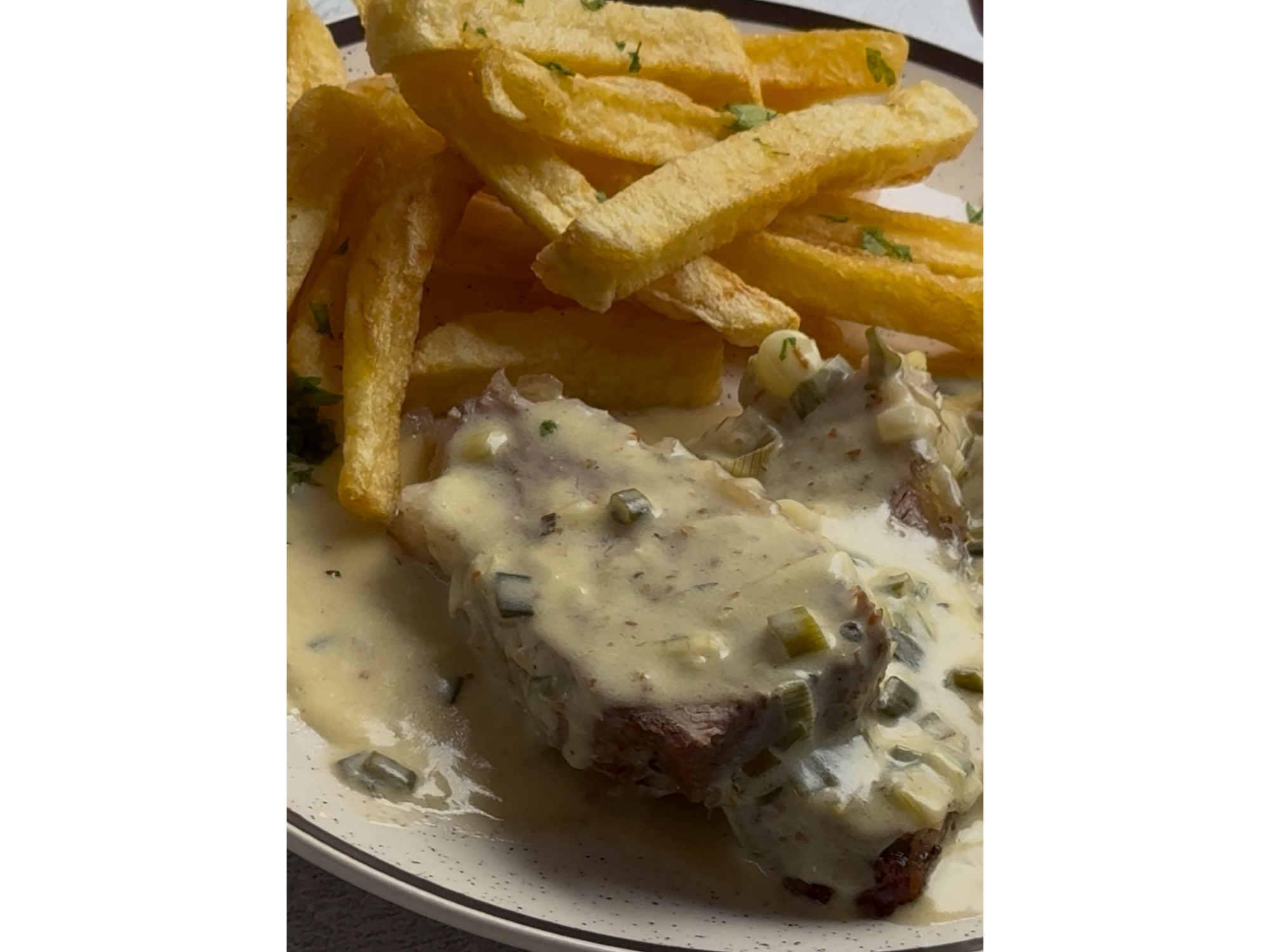 Cuadril al verdeo con fritas