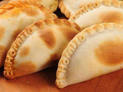 Empanada Cuatro Quesos