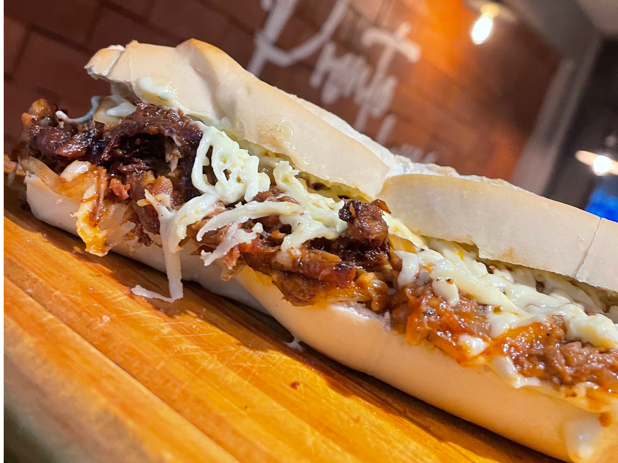 SANDWICH DE BONDIOLA DE CERDO