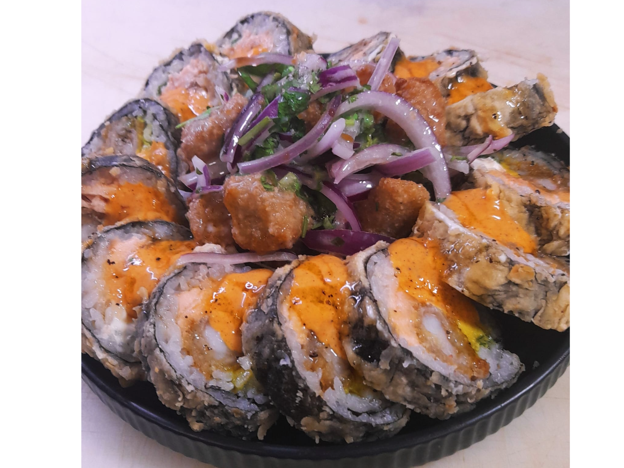 Salmon crunch roll