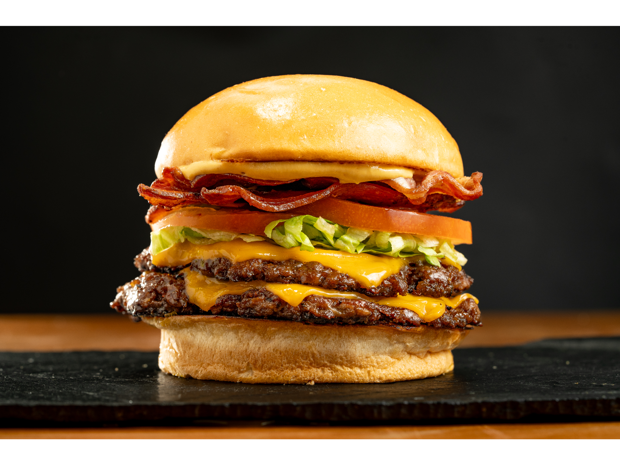 Hamburguesa Clásica con Dijon