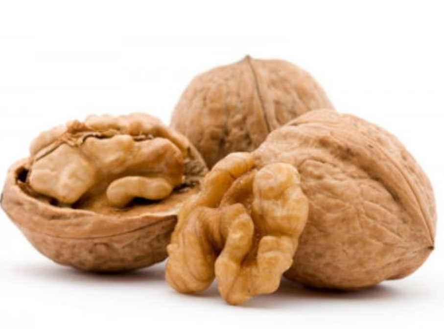 Nueces con Cáscara