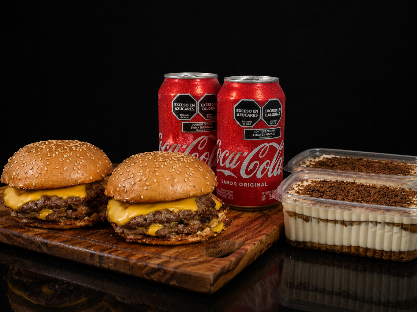 2 Hamburguesa doble cheddar + 2 postres + 2 lata coca