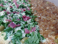 Rúcula y jamon crudo