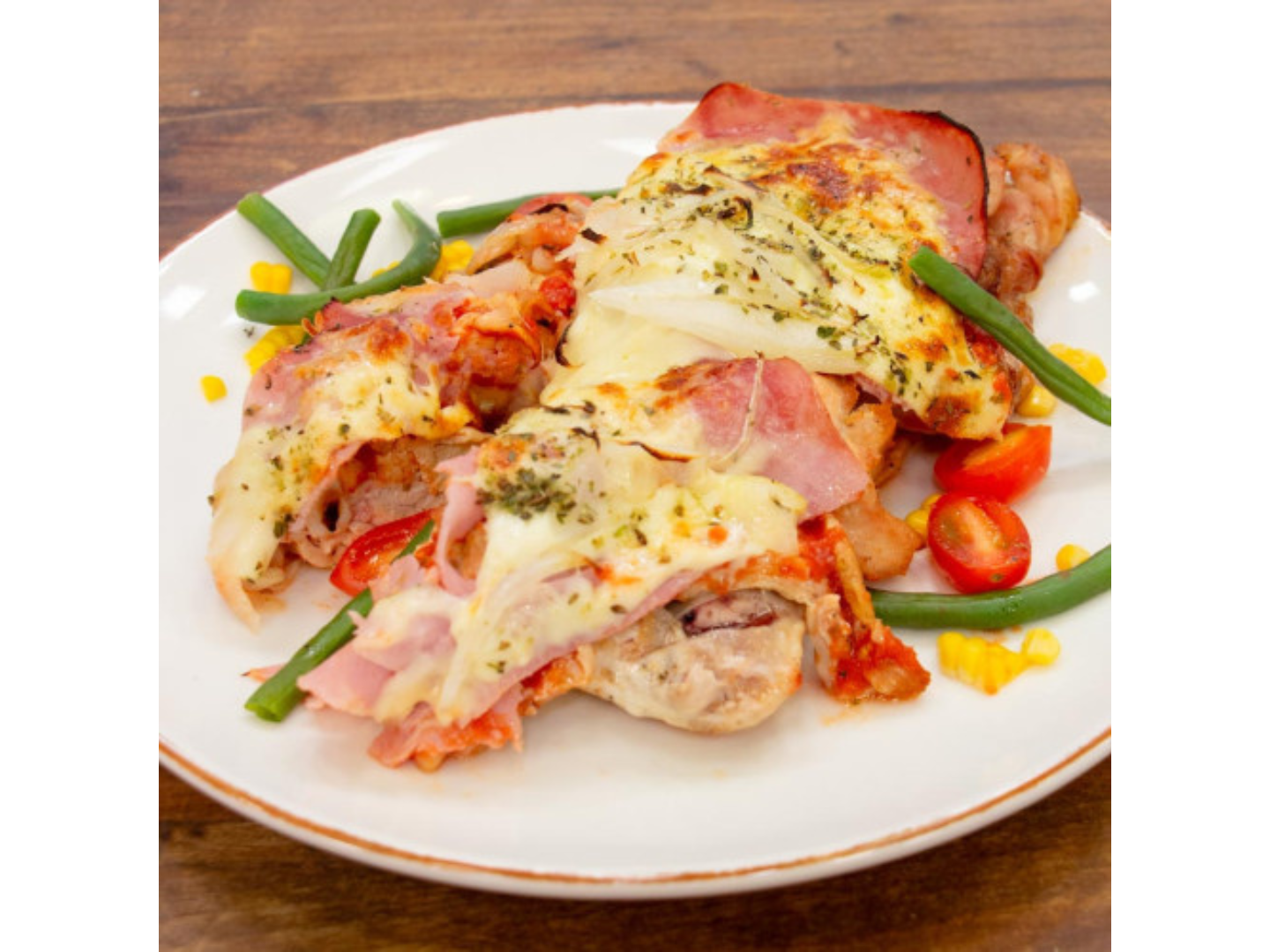 Martes: Pollo a la pizza con revuelto de zapallitos y espinaza